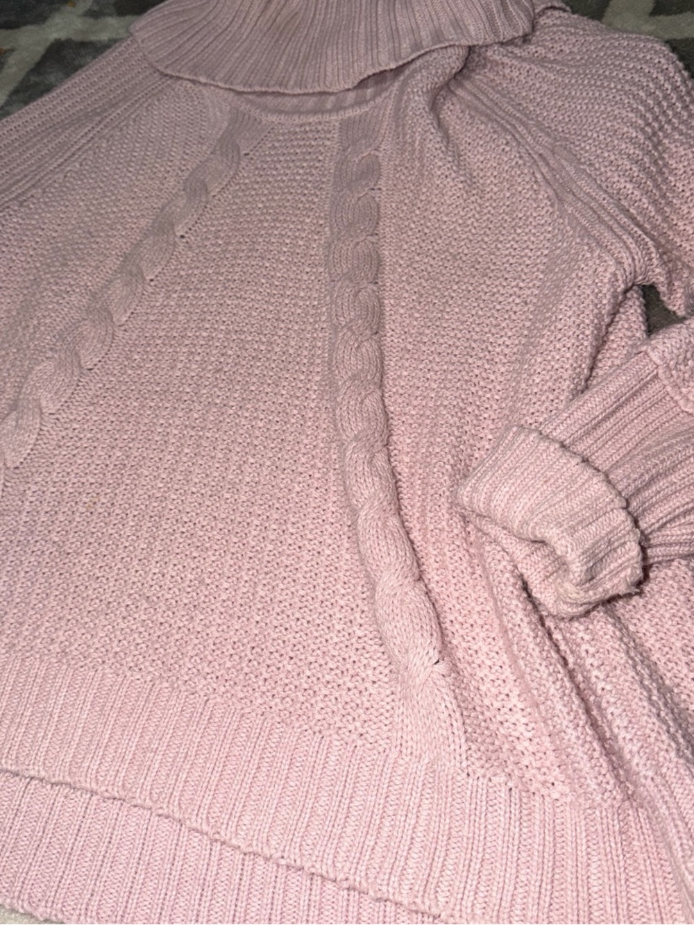 Ivanka Trump XL pink sweater